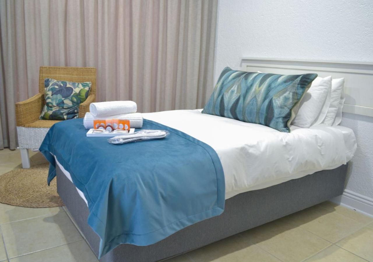 מוסל ביי Diaz Ocean View Hotel מראה חיצוני תמונה
