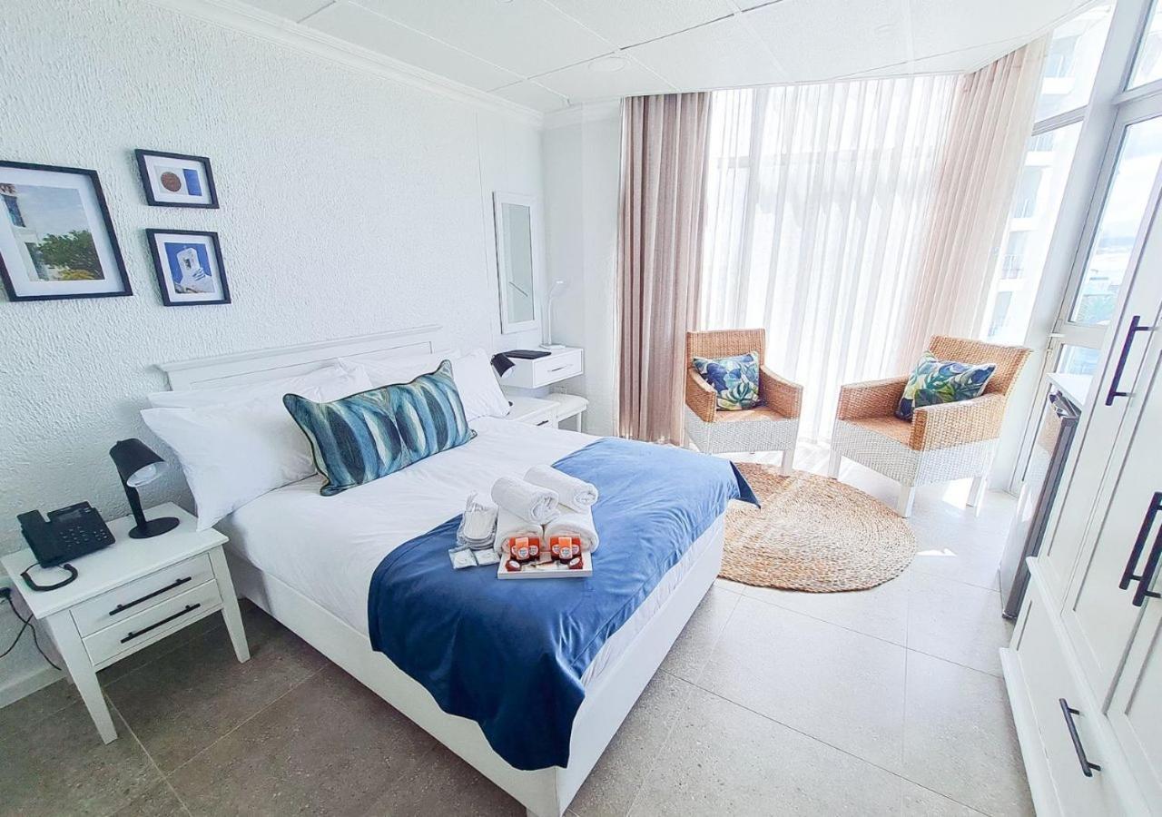 מוסל ביי Diaz Ocean View Hotel מראה חיצוני תמונה
