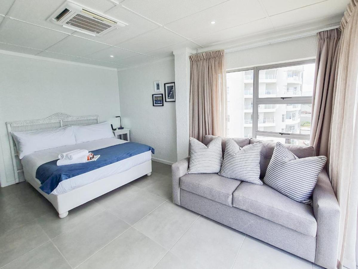 מוסל ביי Diaz Ocean View Hotel מראה חיצוני תמונה
