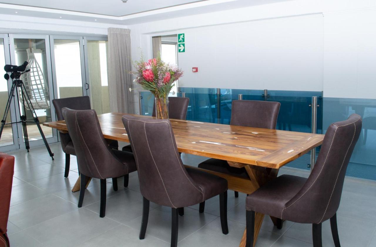 מוסל ביי Diaz Ocean View Hotel מראה חיצוני תמונה