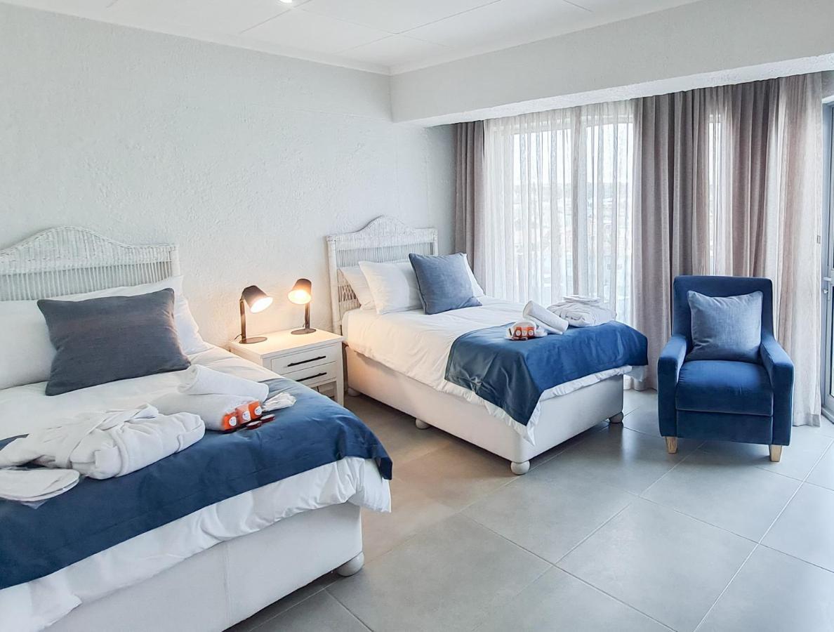 מוסל ביי Diaz Ocean View Hotel מראה חיצוני תמונה